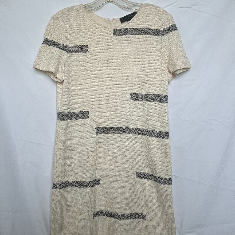 St. John Shift Dress size 6